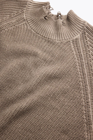 TURTLE NECK SWEATER