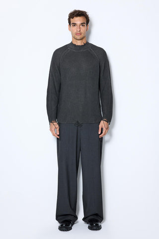 TURTLE NECK SWEATER
